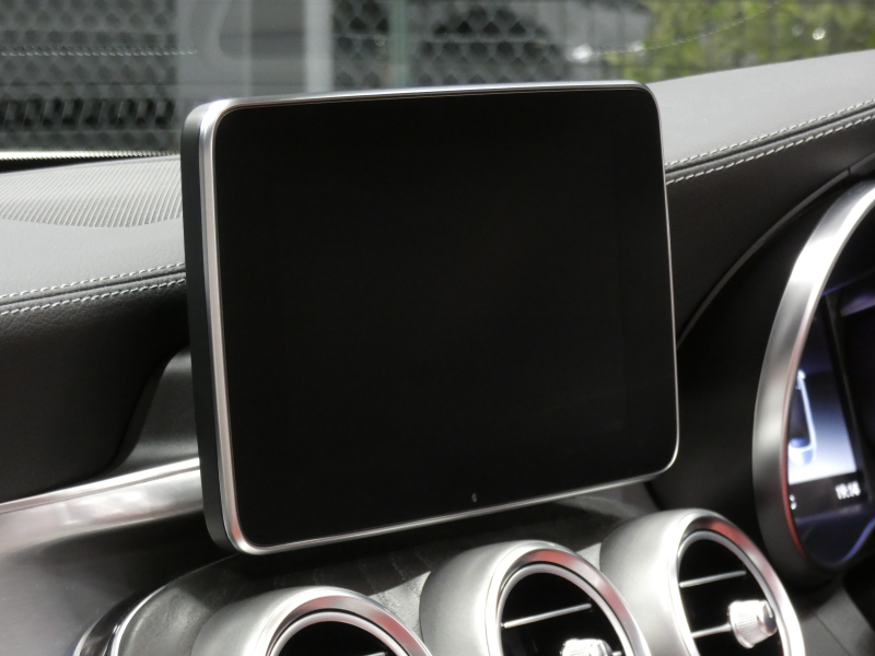 メルセデスベンツ Cクラス C180 ｶﾌﾞﾘｵﾚ ﾚｻﾞｰｴｸｽｸﾙｰｼﾌﾞ&ﾚｰﾀﾞｰｾｰﾌﾃｨPKG　9速AT meｺﾈｸﾄ AMGｴｱﾛ&19ｲﾝﾁｱﾙﾐ 赤革 赤幌 HDDﾅﾋﾞ 地ﾃﾞｼﾞ Bｶﾒﾗ Bluetoothｵｰﾃﾞｨｵ ﾄﾞﾗﾚｺ LEDﾍｯﾄﾞﾗｲﾄ ｴｱﾊﾞﾗﾝｽPKG ﾍｯﾄﾞｱｯﾌﾟD　2年保証付