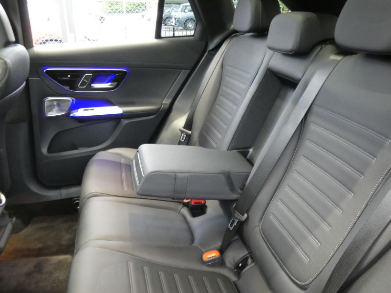 メルセデスベンツ GLC GLC220d 4MATIC AMGﾗｲﾝ&AMGﾚｻﾞｰｴｸｽｸﾙｰｼﾌﾞ&ﾄﾞﾗｲﾊﾞｰｽﾞPKG　ISG搭載 1ｵｰﾅｰ AMGｴｱﾛ&19AW 黒本革ｼｰﾄ ﾊﾟﾉﾗﾏSR MBUXﾅﾋﾞ 地ﾃﾞｼﾞ 360ｶﾒﾗ Appleｶｰﾌﾟﾚｲ Burmester ﾍｯﾄﾞｱｯﾌﾟD ﾘｱｱｸｽﾙｽﾃｱﾘﾝｸﾞ AirMATIC　新車保証継承可能