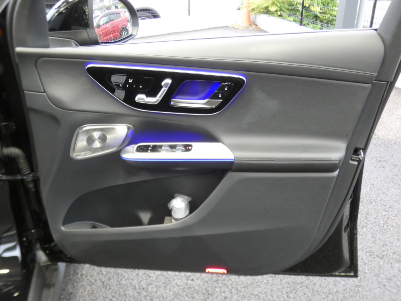 メルセデスベンツ GLC GLC220d 4MATIC AMGﾗｲﾝ&AMGﾚｻﾞｰｴｸｽｸﾙｰｼﾌﾞ&ﾄﾞﾗｲﾊﾞｰｽﾞPKG　ISG搭載 1ｵｰﾅｰ AMGｴｱﾛ&19AW 黒本革ｼｰﾄ ﾊﾟﾉﾗﾏSR MBUXﾅﾋﾞ 地ﾃﾞｼﾞ 360ｶﾒﾗ Appleｶｰﾌﾟﾚｲ Burmester ﾍｯﾄﾞｱｯﾌﾟD ﾘｱｱｸｽﾙｽﾃｱﾘﾝｸﾞ AirMATIC　新車保証継承可能