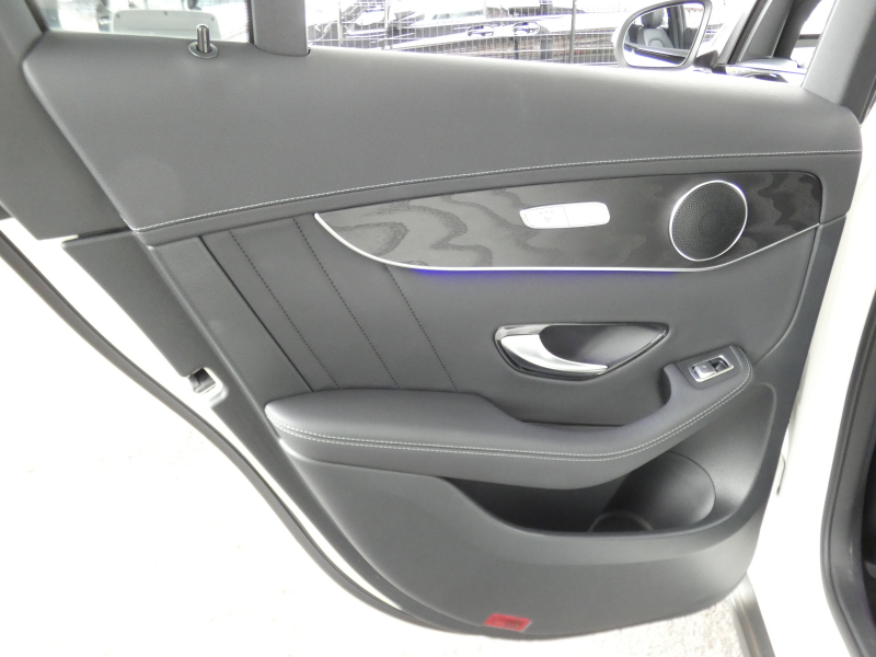 AMG GLC GLC43 4MATIC ﾚｻﾞｰｴｸｽｸﾙｰｼﾌﾞ&ﾚｰﾀﾞｰｾｰﾌﾃｨPKG　後期 1ｵｰﾅｰ AMGﾊﾟﾌｫｰﾏﾝｽｴｸﾞｿﾞｰｽﾄ AMGｴｱﾛ/20ｲﾝﾁAW 390ps meｺﾈｸﾄ 黒本革/ﾍﾞﾝﾁﾚｰﾀｰ ﾊﾟﾉﾗﾏｻﾝﾙｰﾌ MBUXﾅﾋﾞ 地ﾃﾞｼﾞ 360ｶﾒﾗ ﾍｯﾄﾞｱｯﾌﾟD ｴｱﾊﾞﾗﾝｽPKG LEDﾍｯﾄﾞﾗｲﾄ　2年保証付