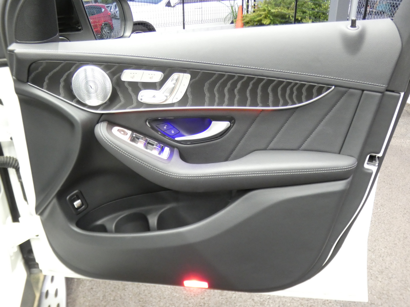 AMG GLC GLC43 4MATIC ﾚｻﾞｰｴｸｽｸﾙｰｼﾌﾞ&ﾚｰﾀﾞｰｾｰﾌﾃｨPKG　後期 390ps meｺﾈｸﾄ 黒本革/ﾍﾞﾝﾁﾚｰﾀｰ ﾊﾟﾉﾗﾏｻﾝﾙｰﾌ MBUXﾅﾋﾞ 地ﾃﾞｼﾞ 360ｶﾒﾗ ﾍｯﾄﾞｱｯﾌﾟD Burmester ｴｱﾊﾞﾗﾝｽPKG LEDﾍｯﾄﾞﾗｲﾄ AMGｴｱﾛ/20ｲﾝﾁAW　2年保証付