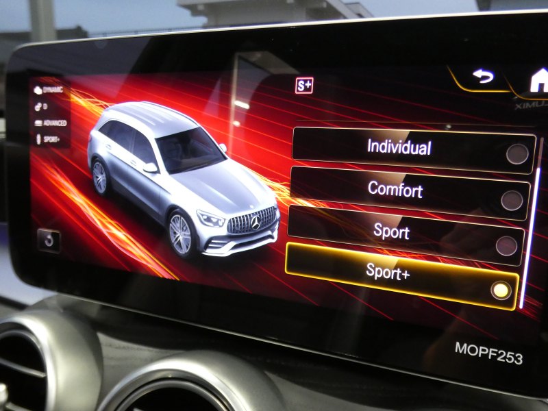 AMG GLC GLC43 4MATIC ﾚｻﾞｰｴｸｽｸﾙｰｼﾌﾞ&ﾚｰﾀﾞｰｾｰﾌﾃｨPKG　後期 390ps meｺﾈｸﾄ 黒本革/ﾍﾞﾝﾁﾚｰﾀｰ ﾊﾟﾉﾗﾏｻﾝﾙｰﾌ MBUXﾅﾋﾞ 地ﾃﾞｼﾞ 360ｶﾒﾗ ﾍｯﾄﾞｱｯﾌﾟD Burmester ｴｱﾊﾞﾗﾝｽPKG LEDﾍｯﾄﾞﾗｲﾄ AMGｴｱﾛ/20ｲﾝﾁAW　2年保証付