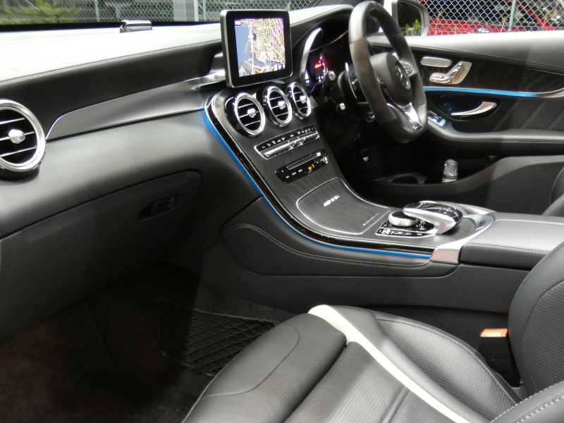 AMG GLCクーペ GLC63 S 4MATIC+ ｸｰﾍﾟ ﾚｻﾞｰｴｸｽｸﾙｰｼﾌﾞ&ﾚｰﾀﾞｰｾｰﾌﾃｨPKG　meｺﾈｸﾄ 510ps 黒ﾅｯﾊﾟﾚｻﾞｰ 前後ﾋｰﾀｰ ｻﾝﾙｰﾌ ﾅﾋﾞTV 360度ｶﾒﾗ Burmester ﾍｯﾄﾞｱｯﾌﾟD ｴｱﾊﾞﾗﾝｽP 前後ﾄﾞﾗﾚｺ AMGｴｱﾛ&AMG21ｲﾝﾁAW　2年保証付