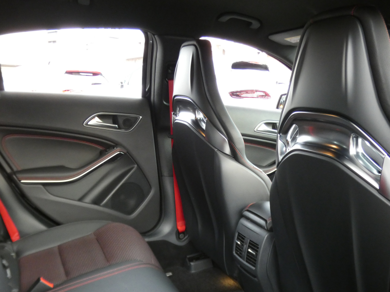 AMG Aクラス A45 4MATIC AMGｱﾄﾞﾊﾞﾝｽﾄﾞ&ﾚｰﾀﾞｰｾｰﾌﾃｨPKG　後期 381ps ｷｰﾚｽｺﾞｰ ﾊﾟﾌｫｰﾏﾝｽｼｰﾄ&可変ﾊﾟﾌｫｰﾏﾝｽｴｸﾞｿﾞｰｽﾄ AMGｴｱﾛ&18AW ﾊﾟﾅﾒﾘｶｰﾅｸﾞﾘﾙ ﾅﾋﾞTV Aｶｰﾌﾟﾚｲ Bｶﾒﾗ harman/kardon LEDﾍｯﾄﾞﾗｲﾄ/ｵｰﾄHB　2年保証付