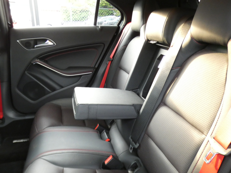 AMG Aクラス A45 4MATIC AMGｱﾄﾞﾊﾞﾝｽﾄﾞ&ﾚｰﾀﾞｰｾｰﾌﾃｨPKG　後期 381ps ｷｰﾚｽｺﾞｰ ﾊﾟﾌｫｰﾏﾝｽｼｰﾄ&可変ﾊﾟﾌｫｰﾏﾝｽｴｸﾞｿﾞｰｽﾄ AMGｴｱﾛ&18AW ﾊﾟﾅﾒﾘｶｰﾅｸﾞﾘﾙ ﾅﾋﾞTV Aｶｰﾌﾟﾚｲ Bｶﾒﾗ harman/kardon LEDﾍｯﾄﾞﾗｲﾄ/ｵｰﾄHB　2年保証付