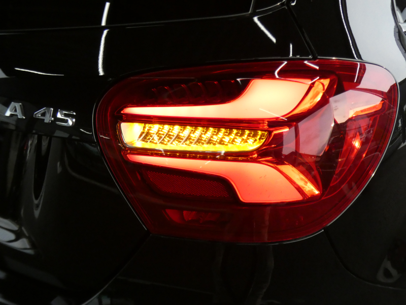 AMG Aクラス A45 4MATIC AMGｱﾄﾞﾊﾞﾝｽﾄﾞ&ﾚｰﾀﾞｰｾｰﾌﾃｨPKG　後期 381ps ｷｰﾚｽｺﾞｰ ﾊﾟﾌｫｰﾏﾝｽｼｰﾄ&可変ﾊﾟﾌｫｰﾏﾝｽｴｸﾞｿﾞｰｽﾄ AMGｴｱﾛ&18AW ﾊﾟﾅﾒﾘｶｰﾅｸﾞﾘﾙ ﾅﾋﾞTV Aｶｰﾌﾟﾚｲ Bｶﾒﾗ harman/kardon LEDﾍｯﾄﾞﾗｲﾄ/ｵｰﾄHB　2年保証付