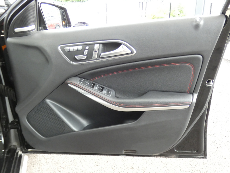 AMG Aクラス A45 4MATIC AMGｱﾄﾞﾊﾞﾝｽﾄﾞ&ﾚｰﾀﾞｰｾｰﾌﾃｨPKG　後期 381ps ｷｰﾚｽｺﾞｰ ﾊﾟﾌｫｰﾏﾝｽｼｰﾄ&可変ﾊﾟﾌｫｰﾏﾝｽｴｸﾞｿﾞｰｽﾄ AMGｴｱﾛ&18AW ﾊﾟﾅﾒﾘｶｰﾅｸﾞﾘﾙ ﾅﾋﾞTV Aｶｰﾌﾟﾚｲ Bｶﾒﾗ harman/kardon LEDﾍｯﾄﾞﾗｲﾄ/ｵｰﾄHB　2年保証付