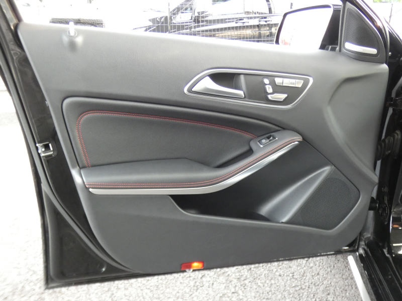 AMG Aクラス A45 4MATIC AMGｱﾄﾞﾊﾞﾝｽﾄﾞ&ﾚｰﾀﾞｰｾｰﾌﾃｨPKG　後期 381ps ｷｰﾚｽｺﾞｰ ﾊﾟﾌｫｰﾏﾝｽｼｰﾄ&可変ﾊﾟﾌｫｰﾏﾝｽｴｸﾞｿﾞｰｽﾄ AMGｴｱﾛ&18AW ﾊﾟﾅﾒﾘｶｰﾅｸﾞﾘﾙ ﾅﾋﾞTV Aｶｰﾌﾟﾚｲ Bｶﾒﾗ harman/kardon LEDﾍｯﾄﾞﾗｲﾄ/ｵｰﾄHB　2年保証付