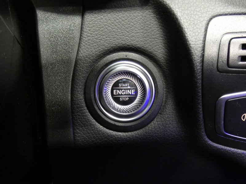 メルセデスベンツ GLC GLC220d 4MATIC AMGﾗｲﾝ ﾚｰﾀﾞｰｾｰﾌﾃｨPKG　後期 meｺﾈｸﾄ AMGｴｱﾛ/19AW ﾌﾞﾗｯｸｺﾝﾋﾞ革/前後ﾋｰﾀｰ MBUXﾅﾋﾞ 地ﾃﾞｼﾞ 360度ｶﾒﾗ 前後ﾄﾞﾗﾚｺ ﾃﾞｼﾞﾀﾙｲﾝﾅｰﾐﾗｰ 自動ﾘｱｹﾞｰﾄ/ﾌｯﾄOP LEDﾍｯﾄﾞﾗｲﾄ　2年保証付