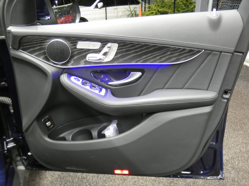 メルセデスベンツ GLC GLC220d 4MATIC AMGﾗｲﾝ ﾚｰﾀﾞｰｾｰﾌﾃｨPKG　後期 meｺﾈｸﾄ AMGｴｱﾛ/19AW ﾌﾞﾗｯｸｺﾝﾋﾞ革/前後ﾋｰﾀｰ MBUXﾅﾋﾞ 地ﾃﾞｼﾞ 360度ｶﾒﾗ 前後ﾄﾞﾗﾚｺ ﾃﾞｼﾞﾀﾙｲﾝﾅｰﾐﾗｰ 自動ﾘｱｹﾞｰﾄ/ﾌｯﾄOP LEDﾍｯﾄﾞﾗｲﾄ　2年保証付