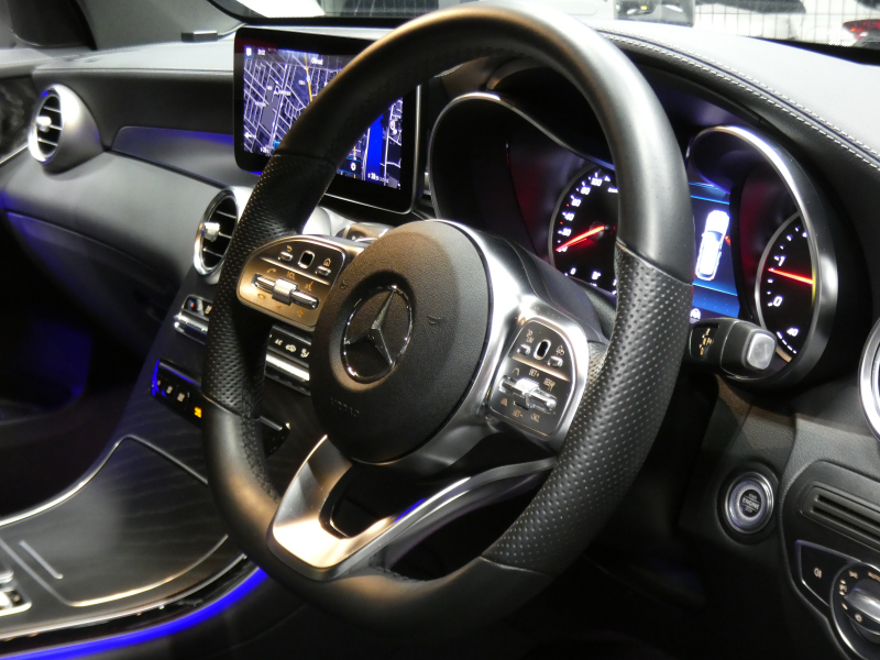 メルセデスベンツ GLC GLC220d 4MATIC AMGﾗｲﾝ ﾚｰﾀﾞｰｾｰﾌﾃｨPKG　後期 meｺﾈｸﾄ AMGｴｱﾛ/19AW ﾌﾞﾗｯｸｺﾝﾋﾞ革/前後ﾋｰﾀｰ MBUXﾅﾋﾞ 地ﾃﾞｼﾞ 360度ｶﾒﾗ 前後ﾄﾞﾗﾚｺ ﾃﾞｼﾞﾀﾙｲﾝﾅｰﾐﾗｰ 自動ﾘｱｹﾞｰﾄ/ﾌｯﾄOP LEDﾍｯﾄﾞﾗｲﾄ　2年保証付