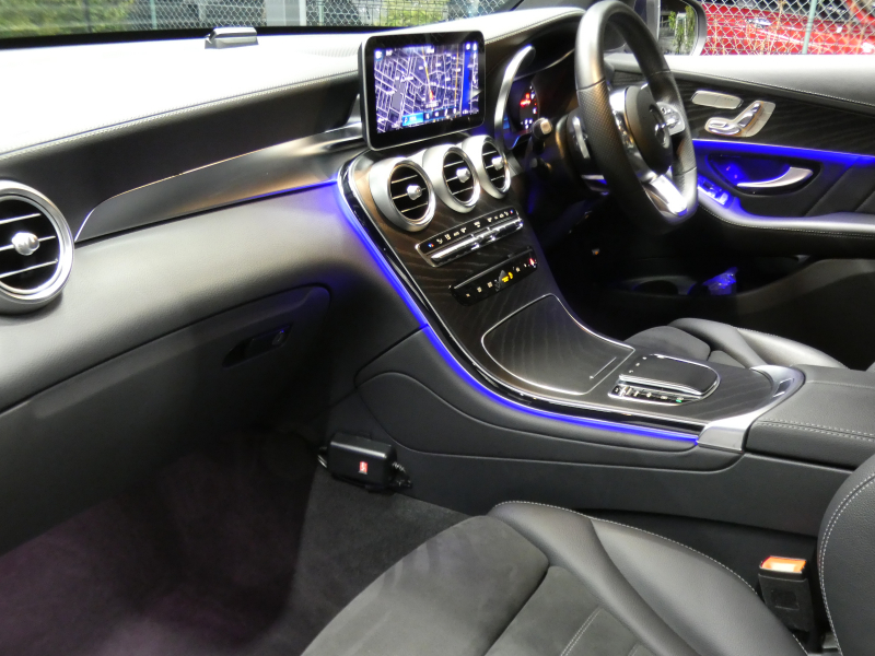 メルセデスベンツ GLC GLC220d 4MATIC AMGﾗｲﾝ ﾚｰﾀﾞｰｾｰﾌﾃｨPKG　後期 meｺﾈｸﾄ AMGｴｱﾛ/19AW ﾌﾞﾗｯｸｺﾝﾋﾞ革/前後ﾋｰﾀｰ MBUXﾅﾋﾞ 地ﾃﾞｼﾞ 360度ｶﾒﾗ 前後ﾄﾞﾗﾚｺ ﾃﾞｼﾞﾀﾙｲﾝﾅｰﾐﾗｰ 自動ﾘｱｹﾞｰﾄ/ﾌｯﾄOP LEDﾍｯﾄﾞﾗｲﾄ　2年保証付