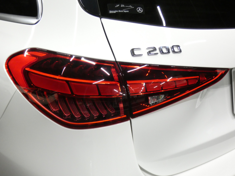 メルセデスベンツ Cクラス C200 ｽﾃｰｼｮﾝﾜｺﾞﾝ AVG AMGﾗｲﾝ&ﾚｻﾞｰｴｸｽｸﾙｰｼﾌﾞ&ﾍﾞｰｼｯｸPKG　ISG搭載 AMGｴｱﾛ&18AW 赤黒革ｼｰﾄ ﾊﾟﾉﾗﾏSR MBUXﾅﾋﾞ 地ﾃﾞｼﾞ 360ｶﾒﾗ Appleｶｰﾌﾟﾚｲ ﾍｯﾄﾞｱｯﾌﾟD ﾃﾞｼﾞﾀﾙｺｯｸﾋﾟｯﾄD 自動ﾘｱｹﾞｰﾄ DIGITALﾗｲﾄ　新車保証継承可能