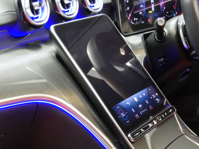 メルセデスベンツ Cクラス C200 ｽﾃｰｼｮﾝﾜｺﾞﾝ AVG AMGﾗｲﾝ&ﾚｻﾞｰｴｸｽｸﾙｰｼﾌﾞ&ﾍﾞｰｼｯｸPKG　ISG搭載 AMGｴｱﾛ&18AW 赤黒革ｼｰﾄ ﾊﾟﾉﾗﾏSR MBUXﾅﾋﾞ 地ﾃﾞｼﾞ 360ｶﾒﾗ Appleｶｰﾌﾟﾚｲ ﾍｯﾄﾞｱｯﾌﾟD ﾃﾞｼﾞﾀﾙｺｯｸﾋﾟｯﾄD 自動ﾘｱｹﾞｰﾄ DIGITALﾗｲﾄ　新車保証継承可能