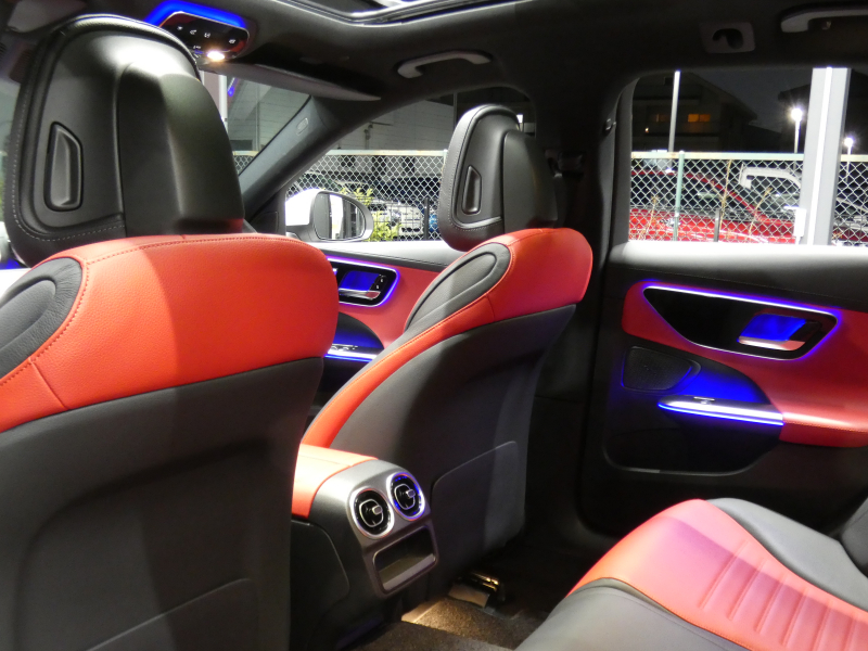 メルセデスベンツ Cクラス C200 ｽﾃｰｼｮﾝﾜｺﾞﾝ AVG AMGﾗｲﾝ&ﾚｻﾞｰｴｸｽｸﾙｰｼﾌﾞ&ﾍﾞｰｼｯｸPKG　ISG搭載 AMGｴｱﾛ&18AW 赤黒革ｼｰﾄ ﾊﾟﾉﾗﾏSR MBUXﾅﾋﾞ 地ﾃﾞｼﾞ 360ｶﾒﾗ Appleｶｰﾌﾟﾚｲ ﾍｯﾄﾞｱｯﾌﾟD ﾃﾞｼﾞﾀﾙｺｯｸﾋﾟｯﾄD 自動ﾘｱｹﾞｰﾄ DIGITALﾗｲﾄ　新車保証継承可能