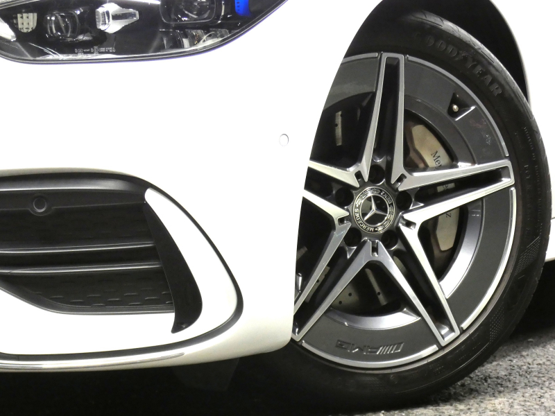 メルセデスベンツ Cクラス C200 ｽﾃｰｼｮﾝﾜｺﾞﾝ AVG AMGﾗｲﾝ&ﾚｻﾞｰｴｸｽｸﾙｰｼﾌﾞ&ﾍﾞｰｼｯｸPKG　ISG搭載 AMGｴｱﾛ&18AW 赤黒革ｼｰﾄ ﾊﾟﾉﾗﾏSR MBUXﾅﾋﾞ 地ﾃﾞｼﾞ 360ｶﾒﾗ Appleｶｰﾌﾟﾚｲ ﾍｯﾄﾞｱｯﾌﾟD ﾃﾞｼﾞﾀﾙｺｯｸﾋﾟｯﾄD 自動ﾘｱｹﾞｰﾄ DIGITALﾗｲﾄ　新車保証継承可能