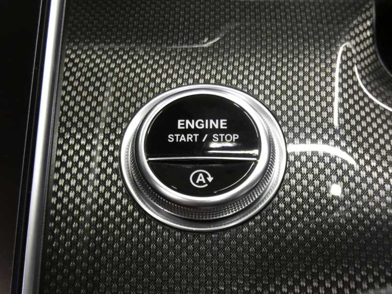 メルセデスベンツ Cクラス C200 ｽﾃｰｼｮﾝﾜｺﾞﾝ AVG AMGﾗｲﾝ&ﾚｻﾞｰｴｸｽｸﾙｰｼﾌﾞ&ﾍﾞｰｼｯｸPKG　ISG搭載 AMGｴｱﾛ&18AW 赤黒革ｼｰﾄ ﾊﾟﾉﾗﾏSR MBUXﾅﾋﾞ 地ﾃﾞｼﾞ 360ｶﾒﾗ Appleｶｰﾌﾟﾚｲ ﾍｯﾄﾞｱｯﾌﾟD ﾃﾞｼﾞﾀﾙｺｯｸﾋﾟｯﾄD 自動ﾘｱｹﾞｰﾄ DIGITALﾗｲﾄ　新車保証継承可能