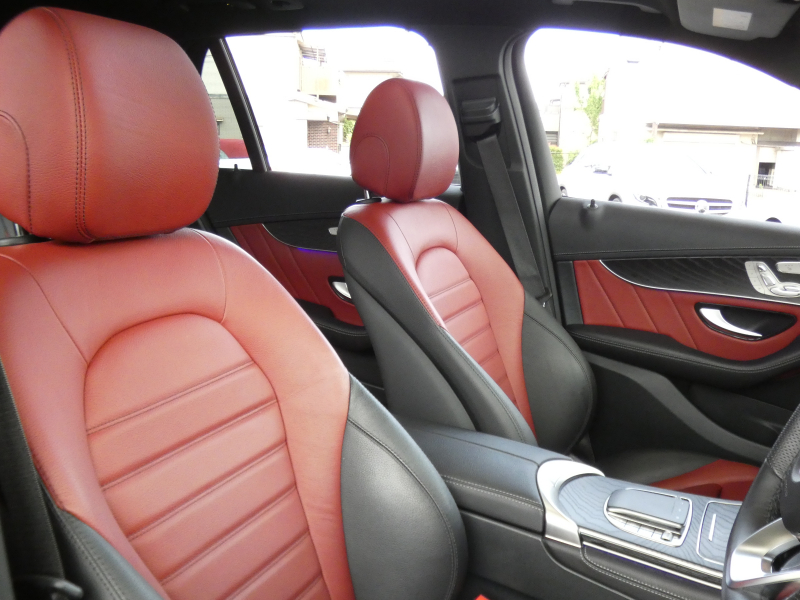 メルセデスベンツ GLC GLC220d 4MATIC AMGﾗｲﾝ ﾚｻﾞｰｴｸｽｸﾙｰｼﾌﾞ&ﾚｰﾀﾞｰｾｰﾌﾃｨPKG　後期 meｺﾈｸﾄ AMGｴｱﾛ&19AW 赤黒革/前後ﾋｰﾀｰ ﾊﾟﾉﾗﾏｻﾝﾙｰﾌ MBUXﾅﾋﾞ 地ﾃﾞｼﾞ 360度ｶﾒﾗ 前後ﾄﾞﾗﾚｺ Burmester ﾍｯﾄﾞｱｯﾌﾟD 自動ﾘｱｹﾞｰﾄ/ﾌｯﾄOP LEDﾍｯﾄﾞﾗｲﾄ　2年保証付