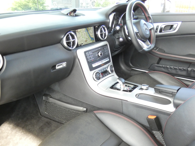 メルセデスベンツ SLCクラス SLC180 ｽﾎﾟｰﾂ ﾚｰﾀﾞｰｾｰﾌﾃｨPKG　9速AT AMGｴｱﾛ&18AW ｷｰﾚｽｺﾞｰ  黒本革ｼｰﾄ/ﾋｰﾀｰ HDDﾅﾋﾞ 地ﾃﾞｼﾞ Bｶﾒﾗ ﾀﾞｲﾅﾐｯｸｾﾚｸﾄ ﾀﾞｯｼｭﾎﾞｰﾄﾞｸﾛｯｸ LEDﾍｯﾄﾞﾗｲﾄ/ｱﾀﾞﾌﾟﾃｨﾌﾞHB ﾏﾙﾁｶﾗｰｱﾝﾋﾞｴﾝﾄﾗｲﾄ　2年保証付