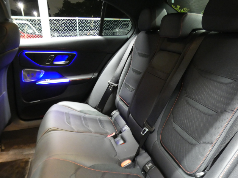 AMG Cクラス C43 4MATIC レーダーセーフティPKG 1オーナー BSG搭載 現行型 AMGエアロ&19AW AMGナイトPKG パフォーマンスサウンド リアアクスルステアリング 黒本革シート/ヒーター/ベンチレーター MBUXナビ 地デジ 360カメラ Burmester HUD DIGITALライト 新車保証継承可能