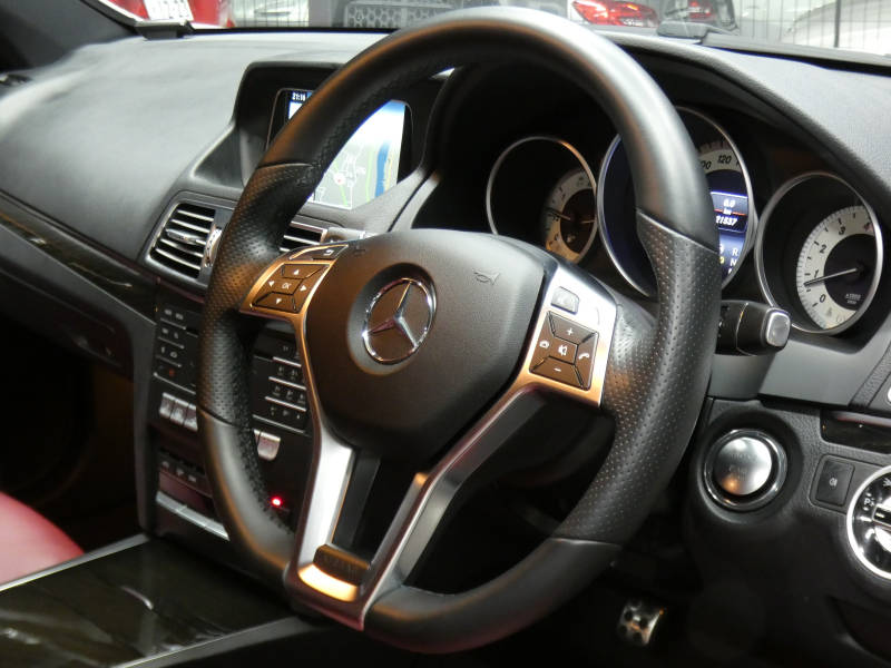 メルセデスベンツ Eクラス E250 ｸｰﾍﾟ AMGｽﾎﾟｰﾂ&ﾚｰﾀﾞｰｾｰﾌﾃｨPKG　後期 ｷｰﾚｽｺﾞｰ AMGｴｱﾛ&18ｲﾝﾁAW 赤本革ｼｰﾄ ｼｰﾄﾋｰﾀｰ HDDﾅﾋﾞ 地ﾃﾞｼﾞ 360度ｶﾒﾗ ﾄﾞﾗﾚｺ H&Rﾀﾞｳﾝｻｽ  ﾊﾟｰｸﾄﾛﾆｯｸｾﾝｻｰ LEDﾍｯﾄﾞﾗｲﾄ/ｱﾀﾞﾌﾟﾃｨﾌﾞHB　2年保証付