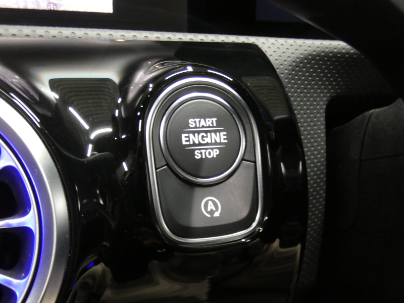 AMG Aクラス A35 4MATIC AMGｱﾄﾞﾊﾞﾝｽﾄﾞ&ﾅﾋﾞｹﾞｰｼｮﾝ&ﾚｰﾀﾞｰｾｰﾌﾃｨPKG　1ｵｰﾅｰ meｺﾈｸﾄ AMGｴｱﾛ 18ｲﾝﾁｱﾙﾐ 強化ﾌﾞﾚｰｷ 灰黒革 ﾊﾟﾉﾗﾏｻﾝﾙｰﾌ MBUXﾅﾋﾞ 360ｶﾒﾗ ﾍｯﾄﾞｱｯﾌﾟD 液晶ﾒｰﾀｰ ｱﾄﾞﾊﾞﾝｽﾄﾞS 純正ﾄﾞﾗﾚｺ LEDﾍｯﾄﾞﾗｲﾄ　2年保証付