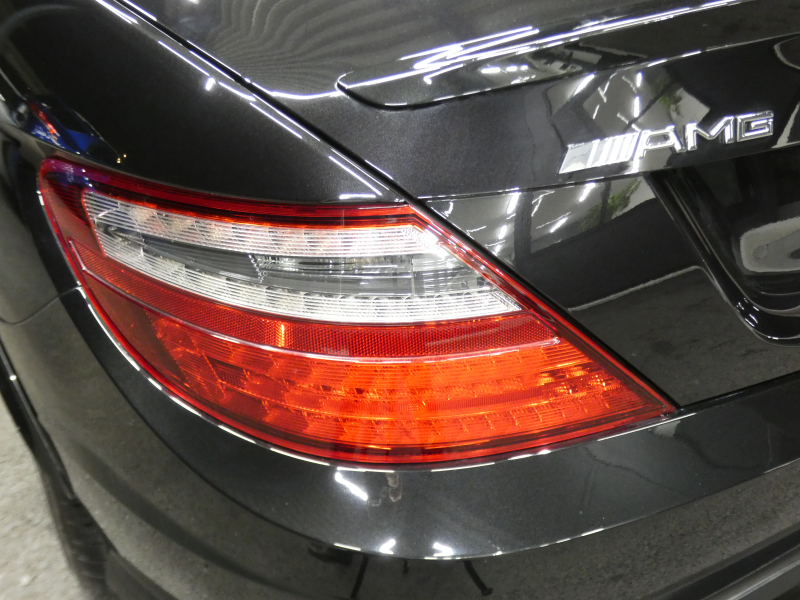 メルセデスベンツ SLKクラス SLK200 ﾄﾚﾝﾄﾞ+ AMGｽﾎﾟｰﾂ&ﾚｰﾀﾞｰｾｰﾌﾃｨPKG　9速AT 2,000ccE/G AMGｴｱﾛ 18ｲﾝﾁAW ﾀﾞｳﾝｻｽ FOXﾏﾌﾗｰ 黒本革ｼｰﾄ ﾋｰﾀｰ&ｴｱｽｶｰﾌ HDDﾅﾋﾞ 地ﾃﾞｼﾞ ﾊﾞｯｸｶﾒﾗ ﾃﾞｼﾞﾀﾙｲﾝﾅｰﾐﾗｰ ﾊﾟﾄﾞﾙｼﾌﾄ ｷｾﾉﾝﾗｲﾄ/ｱﾀﾞﾌﾟﾃｨﾌﾞHB　2年保証付