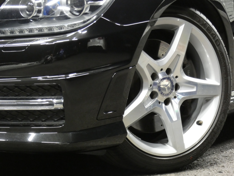 メルセデスベンツ SLKクラス SLK200 ﾄﾚﾝﾄﾞ+ AMGｽﾎﾟｰﾂ&ﾚｰﾀﾞｰｾｰﾌﾃｨPKG　9速AT 2,000ccE/G AMGｴｱﾛ 18ｲﾝﾁAW ﾀﾞｳﾝｻｽ FOXﾏﾌﾗｰ 黒本革ｼｰﾄ ﾋｰﾀｰ&ｴｱｽｶｰﾌ HDDﾅﾋﾞ 地ﾃﾞｼﾞ ﾊﾞｯｸｶﾒﾗ ﾃﾞｼﾞﾀﾙｲﾝﾅｰﾐﾗｰ ﾊﾟﾄﾞﾙｼﾌﾄ ｷｾﾉﾝﾗｲﾄ/ｱﾀﾞﾌﾟﾃｨﾌﾞHB　2年保証付