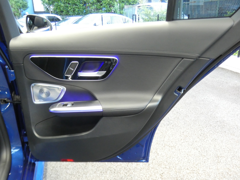 メルセデスベンツ Cクラス C220d AVG AMGﾗｲﾝ&ﾚｻﾞｰｴｸｽｸﾙｰｼﾌﾞ&ﾍﾞｰｼｯｸ&ﾄﾞﾗｲﾊﾞｰｽﾞPKG　ISG搭載 AMGｴｱﾛ&18AW 黒革ｼｰﾄ ﾊﾟﾉﾗﾏSR ﾘｱｱｸｽﾙｽﾃｱﾘﾝｸﾞ MBUXﾅﾋﾞTV 360ｶﾒﾗ Aｶｰﾌﾟﾚｲ ﾍｯﾄﾞｱｯﾌﾟD ﾃﾞｼﾞﾀﾙｺｯｸﾋﾟｯﾄD Burmester 自動ﾄﾗﾝｸ　新車保証継承可能