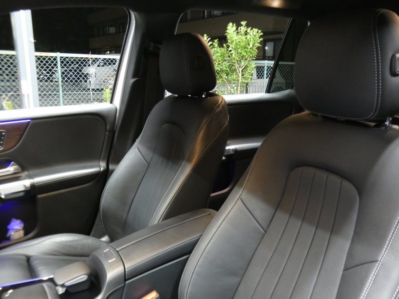 メルセデスベンツ GLB GLB180 ﾚｻﾞｰｴｸｽｸﾙｰｼﾌﾞ&ﾚｰﾀﾞｰｾｰﾌﾃｨPKG　meｺﾈｸﾄ 黒本革ｼｰﾄ/ﾋｰﾀｰ MBUXﾅﾋﾞ 地ﾃﾞｼﾞ 360度ｶﾒﾗ 純正ﾄﾞﾗﾚｺ ﾊﾟｰｸﾄﾛﾆｯｸｾﾝｻｰ 純正18ｲﾝﾁAW LEDﾍｯﾄﾞﾗｲﾄ ｱﾝﾋﾞｴﾝﾄﾗｲﾄ 自動ﾘｱｹﾞｰﾄ/ﾌｯﾄOP　2年保証付