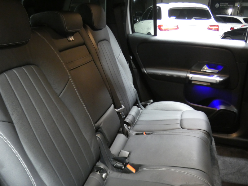 メルセデスベンツ GLB GLB180 ﾚｻﾞｰｴｸｽｸﾙｰｼﾌﾞ&ﾚｰﾀﾞｰｾｰﾌﾃｨPKG　meｺﾈｸﾄ 黒本革ｼｰﾄ/ﾋｰﾀｰ MBUXﾅﾋﾞ 地ﾃﾞｼﾞ 360度ｶﾒﾗ 純正ﾄﾞﾗﾚｺ ﾊﾟｰｸﾄﾛﾆｯｸｾﾝｻｰ 純正18ｲﾝﾁAW LEDﾍｯﾄﾞﾗｲﾄ ｱﾝﾋﾞｴﾝﾄﾗｲﾄ 自動ﾘｱｹﾞｰﾄ/ﾌｯﾄOP　2年保証付