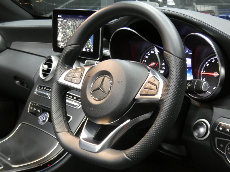 メルセデスベンツ Cクラス C300 ｶﾌﾞﾘｵﾚ ｽﾎﾟｰﾂ ﾚｰﾀﾞｰｾｰﾌﾃｨPKG　受注生産ﾓﾃﾞﾙ 9速AT AMGｴｱﾛ&19ｲﾝﾁｱﾙﾐ 黒本革 黒幌 HDDﾅﾋﾞ 地ﾃﾞｼﾞ Bｶﾒﾗ Bluetoothｵｰﾃﾞｨｵ 360ﾄﾞﾗﾚｺ LEDﾍｯﾄﾞﾗｲﾄ ｱﾀﾞﾌﾟﾃｨﾌﾞHB ｴｱﾊﾞﾗﾝｽPKG Burmesterｻﾗｳﾝﾄﾞ　2年保証付