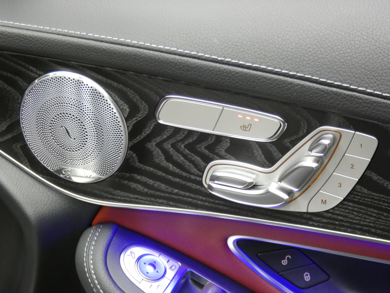 AMG GLC GLC43 4MATIC ﾚｻﾞｰｴｸｽｸﾙｰｼﾌﾞ&ﾚｰﾀﾞｰｾｰﾌﾃｨPKG　後期 390ps meｺﾈｸﾄ 赤黒革/ﾋｰﾀｰ ﾊﾟﾉﾗﾏｻﾝﾙｰﾌ MBUXﾅﾋﾞ 地ﾃﾞｼﾞ 360ｶﾒﾗ ﾍｯﾄﾞｱｯﾌﾟD 前後ﾄﾞﾗﾚｺ Burmester ｴｱﾊﾞﾗﾝｽPKG LEDﾍｯﾄﾞﾗｲﾄ AMGｴｱﾛ/20ｲﾝﾁAW　2年保証付