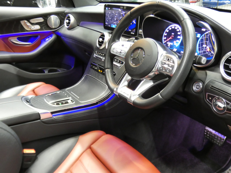 AMG GLC GLC43 4MATIC ﾚｻﾞｰｴｸｽｸﾙｰｼﾌﾞ&ﾚｰﾀﾞｰｾｰﾌﾃｨPKG　後期 390ps meｺﾈｸﾄ 赤黒革/ﾋｰﾀｰ ﾊﾟﾉﾗﾏｻﾝﾙｰﾌ MBUXﾅﾋﾞ 地ﾃﾞｼﾞ 360ｶﾒﾗ ﾍｯﾄﾞｱｯﾌﾟD 前後ﾄﾞﾗﾚｺ Burmester ｴｱﾊﾞﾗﾝｽPKG LEDﾍｯﾄﾞﾗｲﾄ AMGｴｱﾛ/20ｲﾝﾁAW　2年保証付