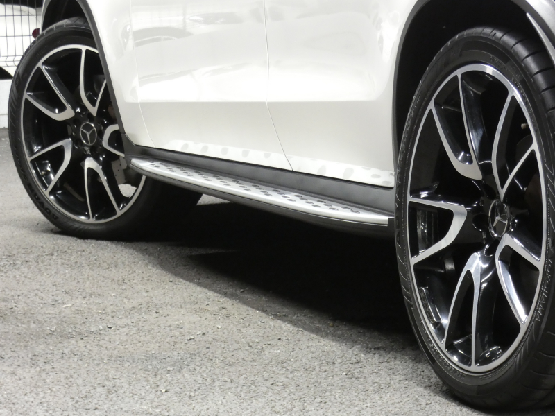 AMG GLC GLC43 4MATIC ﾚｻﾞｰｴｸｽｸﾙｰｼﾌﾞ&ﾚｰﾀﾞｰｾｰﾌﾃｨPKG　9AT AMGｴｱﾛ&21ｲﾝﾁAW 黒本革ｼｰﾄ/前後ﾋｰﾀｰ ﾊﾟﾉﾗﾏSR HDDﾅﾋﾞ 地ﾃﾞｼﾞ 360度ｶﾒﾗ Burmester LEDﾍｯﾄﾞﾗｲﾄ ｵｰﾄﾘｱｹﾞｰﾄ/ﾌｯﾄOP ｴｱﾊﾞﾗﾝｽPKG　2年保証付