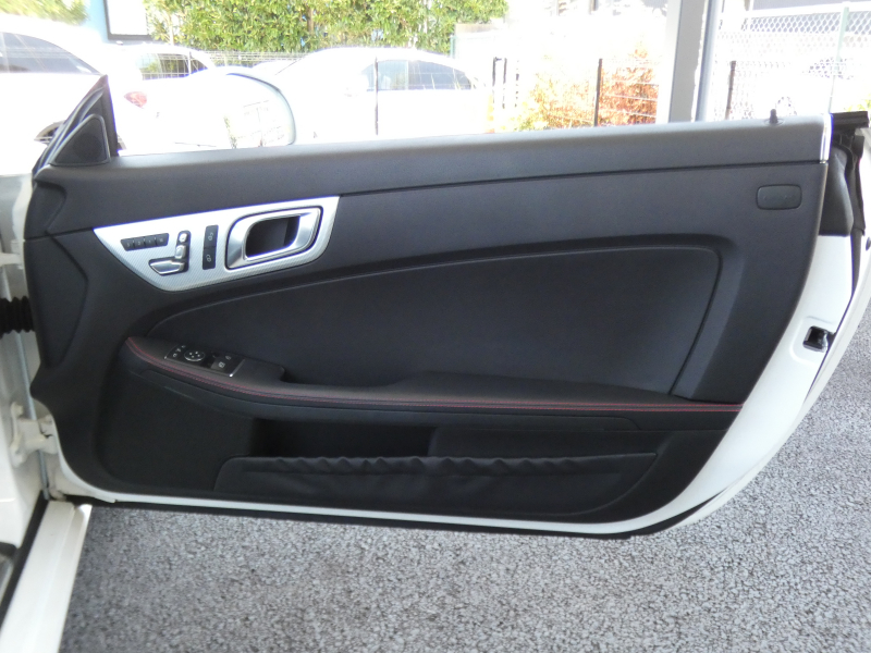 メルセデスベンツ SLCクラス SLC180 ｽﾎﾟｰﾂ ﾚｰﾀﾞｰｾｰﾌﾃｨPKG　9速AT AMGｴｱﾛ&18AW ｷｰﾚｽｺﾞｰ 黒本革ｼｰﾄ/ﾋｰﾀｰ HDDﾅﾋﾞ 地ﾃﾞｼﾞ Bｶﾒﾗ ﾀﾞｲﾅﾐｯｸｾﾚｸﾄ ﾀﾞｯｼｭﾎﾞｰﾄﾞｸﾛｯｸ LEDﾍｯﾄﾞﾗｲﾄ/ｱﾀﾞﾌﾟﾃｨﾌﾞHB 純正ﾄﾞﾗﾚｺ　2年保証付