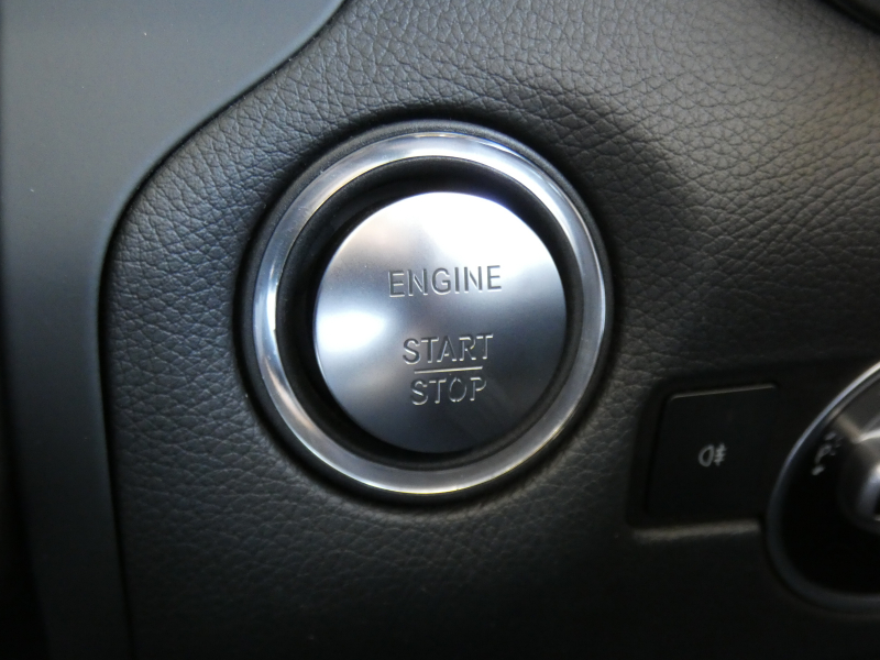 メルセデスベンツ SLCクラス SLC180 ｽﾎﾟｰﾂ ﾚｰﾀﾞｰｾｰﾌﾃｨPKG　9速AT AMGｴｱﾛ&18AW ｷｰﾚｽｺﾞｰ 黒本革ｼｰﾄ/ﾋｰﾀｰ HDDﾅﾋﾞ 地ﾃﾞｼﾞ Bｶﾒﾗ ﾀﾞｲﾅﾐｯｸｾﾚｸﾄ ﾀﾞｯｼｭﾎﾞｰﾄﾞｸﾛｯｸ LEDﾍｯﾄﾞﾗｲﾄ/ｱﾀﾞﾌﾟﾃｨﾌﾞHB 純正ﾄﾞﾗﾚｺ　2年保証付