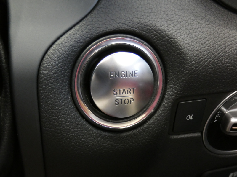 メルセデスベンツ SLKクラス SLK350 AMGｽﾎﾟｰﾂ&ﾅｯﾊﾟﾌﾙﾚｻﾞｰ&ﾚｰﾀﾞｰｾｰﾌﾃｨPKG　3,500ccﾓﾃﾞﾙ ｷｰﾚｽｺﾞｰ AMGｴｱﾛ&18AW ﾏｼﾞｯｸｽｶｲﾙｰﾌ ﾚｯﾄﾞﾅｯﾊﾟﾚｻﾞｰｼｰﾄ&ﾅｯﾊﾟﾚｻﾞｰｲﾝﾃﾘｱ HDDﾅﾋﾞTV ﾊﾞｯｸｶﾒﾗ harman/kardon ｱﾝﾋﾞｴﾝﾄﾗｲﾄ ｷｾﾉﾝ/ｱﾀﾞﾌﾟﾃｨﾌﾞHB　2年保証付