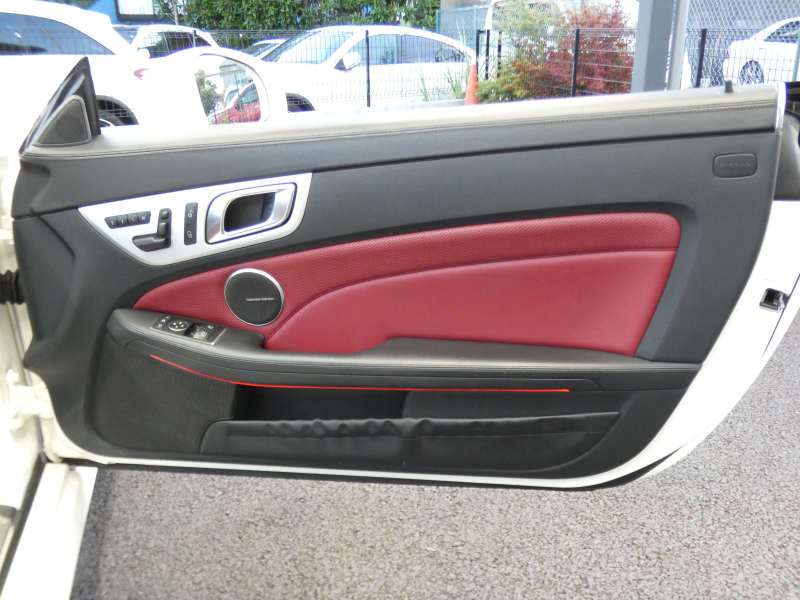 メルセデスベンツ SLKクラス SLK350 AMGｽﾎﾟｰﾂ&ﾅｯﾊﾟﾌﾙﾚｻﾞｰ&ﾚｰﾀﾞｰｾｰﾌﾃｨPKG　3,500ccﾓﾃﾞﾙ ｷｰﾚｽｺﾞｰ AMGｴｱﾛ&18AW ﾏｼﾞｯｸｽｶｲﾙｰﾌ ﾚｯﾄﾞﾅｯﾊﾟﾚｻﾞｰｼｰﾄ&ﾅｯﾊﾟﾚｻﾞｰｲﾝﾃﾘｱ HDDﾅﾋﾞTV ﾊﾞｯｸｶﾒﾗ harman/kardon ｱﾝﾋﾞｴﾝﾄﾗｲﾄ ｷｾﾉﾝ/ｱﾀﾞﾌﾟﾃｨﾌﾞHB　2年保証付