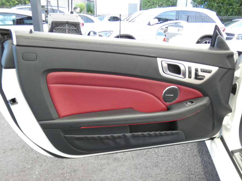 メルセデスベンツ SLKクラス SLK350 AMGｽﾎﾟｰﾂ&ﾅｯﾊﾟﾌﾙﾚｻﾞｰ&ﾚｰﾀﾞｰｾｰﾌﾃｨPKG　3,500ccﾓﾃﾞﾙ ｷｰﾚｽｺﾞｰ AMGｴｱﾛ&18AW ﾏｼﾞｯｸｽｶｲﾙｰﾌ ﾚｯﾄﾞﾅｯﾊﾟﾚｻﾞｰｼｰﾄ&ﾅｯﾊﾟﾚｻﾞｰｲﾝﾃﾘｱ HDDﾅﾋﾞTV ﾊﾞｯｸｶﾒﾗ harman/kardon ｱﾝﾋﾞｴﾝﾄﾗｲﾄ ｷｾﾉﾝ/ｱﾀﾞﾌﾟﾃｨﾌﾞHB　2年保証付