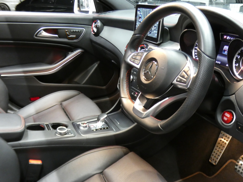 AMG CLAクラス CLA45 4MATIC ﾚｰﾀﾞｰｾｰﾌﾃｨPKG　中期 381ps AMGﾊﾟﾌｫｰﾏﾝｽｴｸﾞｿﾞｰｽﾄ AMGｴｱﾛ&18AW AMGﾀﾞｲﾅﾐｯｸｾﾚｸﾄ ｷｰﾚｽｺﾞｰ 黒革ｼｰﾄ/ﾋｰﾀｰ ﾊﾟﾉﾗﾏｻﾝﾙｰﾌ ﾅﾋﾞ 地ﾃﾞｼﾞ Bｶﾒﾗ AppleCarPlay 前後ﾄﾞﾗﾚｺ H&Rﾀﾞｳﾝｻｽ ﾊﾟﾅﾒﾘｶｰﾅｸﾞﾘﾙ　2年保証付