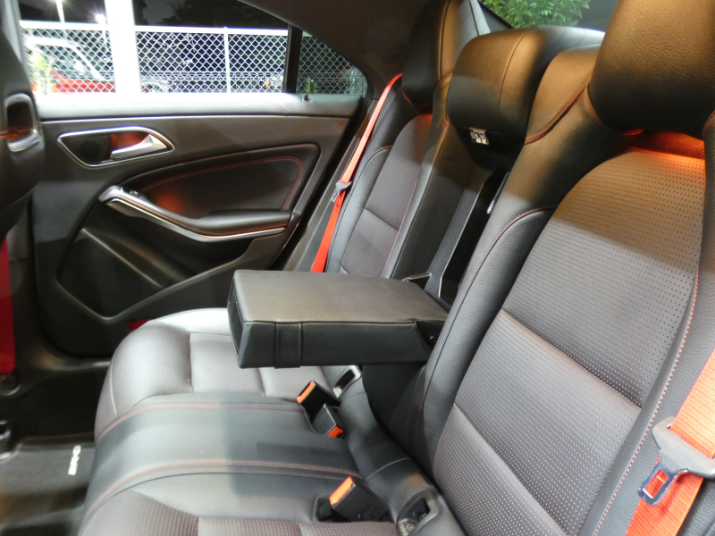 AMG CLAクラス CLA45 4MATIC ﾚｰﾀﾞｰｾｰﾌﾃｨPKG　中期 381ps AMGﾊﾟﾌｫｰﾏﾝｽｴｸﾞｿﾞｰｽﾄ AMGｴｱﾛ&18AW AMGﾀﾞｲﾅﾐｯｸｾﾚｸﾄ ｷｰﾚｽｺﾞｰ 黒革ｼｰﾄ/ﾋｰﾀｰ ﾊﾟﾉﾗﾏｻﾝﾙｰﾌ ﾅﾋﾞ 地ﾃﾞｼﾞ Bｶﾒﾗ AppleCarPlay 前後ﾄﾞﾗﾚｺ H&Rﾀﾞｳﾝｻｽ ﾊﾟﾅﾒﾘｶｰﾅｸﾞﾘﾙ　2年保証付