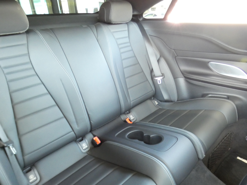 メルセデスベンツ Eクラス E300 ｸｰﾍﾟ ｽﾎﾟｰﾂ ｴｸｽｸﾙｰｼﾌﾞ&ﾚｰﾀﾞｰｾｰﾌﾃｨPKG　245ps AMGｴｱﾛ&19AW ﾄﾗﾝｸｽﾎﾟｲﾗｰ ｷｰﾚｽｺﾞｰ ﾅｯﾊﾟ黒革 ﾍﾞﾝﾁﾚｰﾀｰ&ﾏｯｻｰｼﾞ ﾊﾟﾉﾗﾏｻﾝﾙｰﾌ ﾅﾋﾞTV 360ｶﾒﾗ Aｶｰﾌﾟﾚｲ Burmester ﾍｯﾄﾞｱｯﾌﾟD ｴｱﾊﾞﾗﾝｽPKG ｵｰﾄﾄﾗﾝｸ　2年保証付