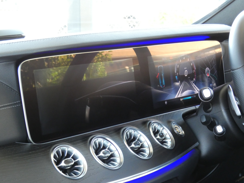 メルセデスベンツ Eクラス E300 ｸｰﾍﾟ ｽﾎﾟｰﾂ ｴｸｽｸﾙｰｼﾌﾞ&ﾚｰﾀﾞｰｾｰﾌﾃｨPKG　245ps AMGｴｱﾛ&19AW ﾄﾗﾝｸｽﾎﾟｲﾗｰ ｷｰﾚｽｺﾞｰ ﾅｯﾊﾟ黒革 ﾍﾞﾝﾁﾚｰﾀｰ&ﾏｯｻｰｼﾞ ﾊﾟﾉﾗﾏｻﾝﾙｰﾌ ﾅﾋﾞTV 360ｶﾒﾗ Aｶｰﾌﾟﾚｲ Burmester ﾍｯﾄﾞｱｯﾌﾟD ｴｱﾊﾞﾗﾝｽPKG ｵｰﾄﾄﾗﾝｸ　2年保証付