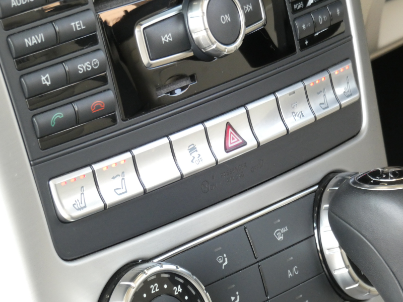 メルセデスベンツ SLKクラス SLK200 BL-EF ﾕｰﾃｨﾘﾃｨPKG　1ｵｰﾅｰ 希少ﾎﾞﾃﾞｨ&ｲﾝﾃﾘｱｶﾗｰ ｷｰﾚｽｺﾞｰ ﾍﾞｰｼﾞｭ革ｼｰﾄ/ﾋｰﾀｰ/ｴｱｽｶｰﾌ HDDﾅﾋﾞ 地ﾃﾞｼﾞ BTｵｰﾃﾞｨｵ ﾊﾟﾄﾞﾙｼﾌﾄ ﾊﾟｰｸﾄﾛﾆｯｸｾﾝｻｰ ｱﾃﾝｼｮﾝｱｼｽﾄ ｸﾙｰｽﾞｺﾝﾄﾛｰﾙ 純正17ｲﾝﾁAW　2年保証付