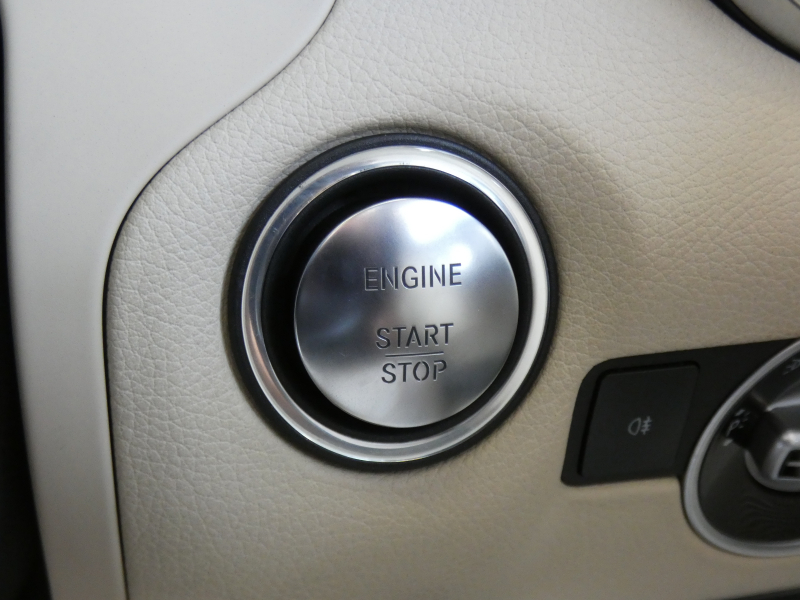 メルセデスベンツ SLKクラス SLK200 BL-EF ﾕｰﾃｨﾘﾃｨPKG　1ｵｰﾅｰ 希少ﾎﾞﾃﾞｨ&ｲﾝﾃﾘｱｶﾗｰ ｷｰﾚｽｺﾞｰ ﾍﾞｰｼﾞｭ革ｼｰﾄ/ﾋｰﾀｰ/ｴｱｽｶｰﾌ HDDﾅﾋﾞ 地ﾃﾞｼﾞ BTｵｰﾃﾞｨｵ ﾊﾟﾄﾞﾙｼﾌﾄ ﾊﾟｰｸﾄﾛﾆｯｸｾﾝｻｰ ｱﾃﾝｼｮﾝｱｼｽﾄ ｸﾙｰｽﾞｺﾝﾄﾛｰﾙ 純正17ｲﾝﾁAW　2年保証付