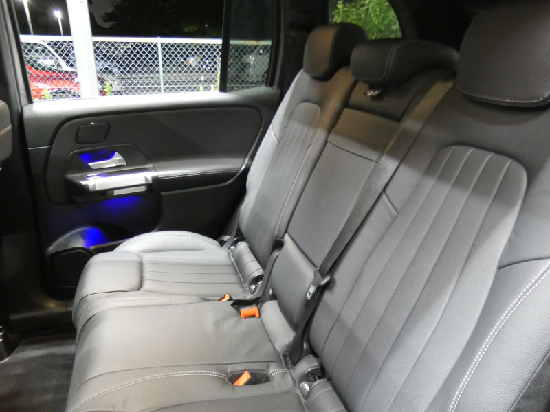 メルセデスベンツ GLB GLB200d ﾚｻﾞｰｴｸｽｸﾙｰｼﾌﾞ&ｱﾄﾞﾊﾞﾝｽﾄﾞ&ﾅﾋﾞｹﾞｰｼｮﾝ&ﾚｰﾀﾞｰｾｰﾌﾃｨPKG　1ｵｰﾅｰ meｺﾈｸﾄ 黒本革ｼｰﾄ ﾊﾟﾉﾗﾏSR MBUXﾅﾋﾞTV Aｶｰﾌﾟﾚｲ 360度ｶﾒﾗ 純正ﾄﾞﾗﾚｺ HUD 純正18ｲﾝﾁAW LEDﾍｯﾄﾞﾗｲﾄ 自動ﾘｱｹﾞｰﾄ　2年保証付