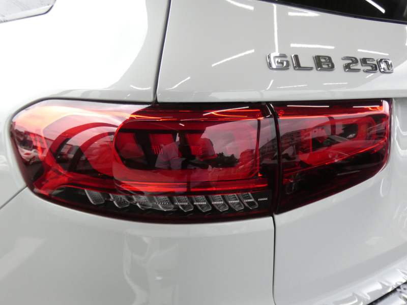 メルセデスベンツ GLB GLB250 4MATIC ｽﾎﾟｰﾂ ﾚｰﾀﾞｰｾｰﾌﾃｨPKG　meｺﾈｸﾄ ｷｰﾚｽｺﾞｰ AMGｴｱﾛ&20ｲﾝﾁAW 黒本革ｼｰﾄ MBUXﾅﾋﾞ 地ﾃﾞｼﾞ 360度ｶﾒﾗ ﾀﾞｲﾅﾐｯｸｾﾚｸﾄ ﾊﾟﾄﾞﾙｼﾌﾄ ﾃﾞｼﾞﾀﾙｲﾝﾅｰﾐﾗｰ/前後ﾄﾞﾗﾚｺ 自動ﾘｱｹﾞｰﾄ LEDﾍｯﾄﾞﾗｲﾄ ｵｰﾄHB　2年保証付