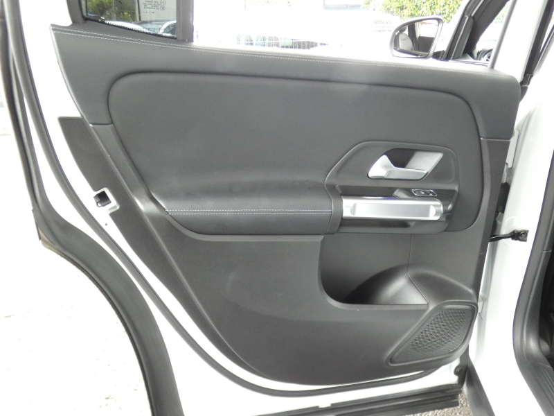 メルセデスベンツ GLB GLB250 4MATIC ｽﾎﾟｰﾂ ﾚｰﾀﾞｰｾｰﾌﾃｨPKG　meｺﾈｸﾄ ｷｰﾚｽｺﾞｰ AMGｴｱﾛ&20ｲﾝﾁAW 黒本革ｼｰﾄ MBUXﾅﾋﾞ 地ﾃﾞｼﾞ 360度ｶﾒﾗ ﾀﾞｲﾅﾐｯｸｾﾚｸﾄ ﾊﾟﾄﾞﾙｼﾌﾄ ﾃﾞｼﾞﾀﾙｲﾝﾅｰﾐﾗｰ/前後ﾄﾞﾗﾚｺ 自動ﾘｱｹﾞｰﾄ LEDﾍｯﾄﾞﾗｲﾄ ｵｰﾄHB　2年保証付