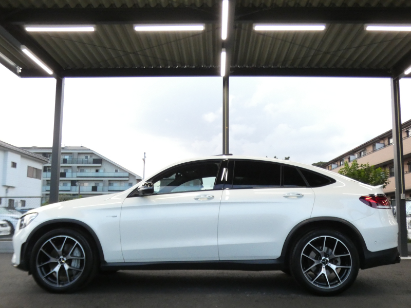 AMG GLCクーペ GLC43 4MATIC ｸｰﾍﾟ ﾚｻﾞｰｴｸｽｸﾙｰｼﾌﾞ&ﾚｰﾀﾞｰｾｰﾌﾃｨPKG　後期 390ps meｺﾈｸﾄ 黒革/ﾋｰﾀｰ/ﾍﾞﾝﾁﾚｰﾀｰ/ﾏｯｻｰｼﾞ ｻﾝﾙｰﾌ MBUXﾅﾋﾞ 地ﾃﾞｼﾞ 360ｶﾒﾗ ﾍｯﾄﾞｱｯﾌﾟD 360度ﾄﾞﾗﾚｺ Burmester ｴｱﾊﾞﾗﾝｽPKG LEDﾍｯﾄﾞﾗｲﾄ AMGｴｱﾛ/20ｲﾝﾁAW　2年保証付